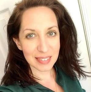 Meet your Posher, Celina